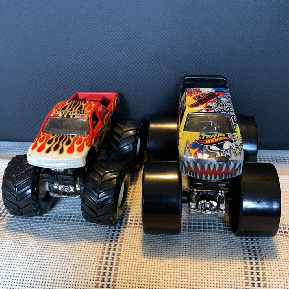 Lot of 2 Hotwheels Monster Trucks Team Hot Wheels & The Destroyer 1:64